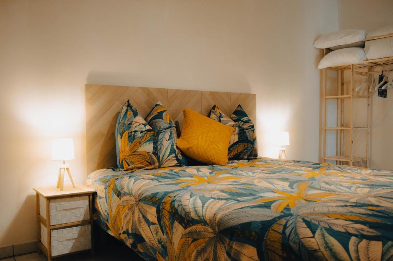 Superbe appartement 32m2 quartier calme 800m des Arènes Nîmes Esterno foto